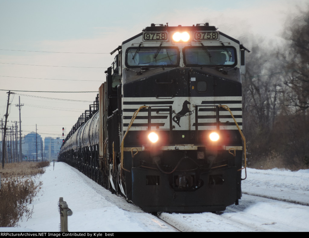 NS 9758 on B835